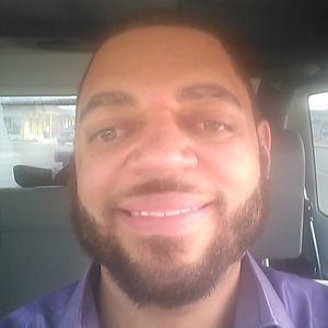 Meet your Posher, Carlos